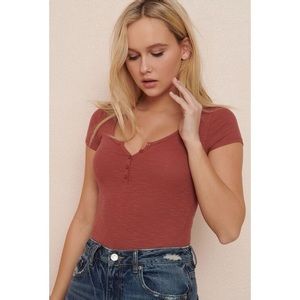 ✨Buy 2 for $6 each✨ Midi-length tee